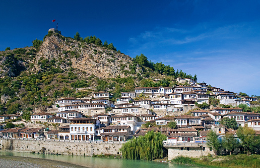 Find weed in Berat