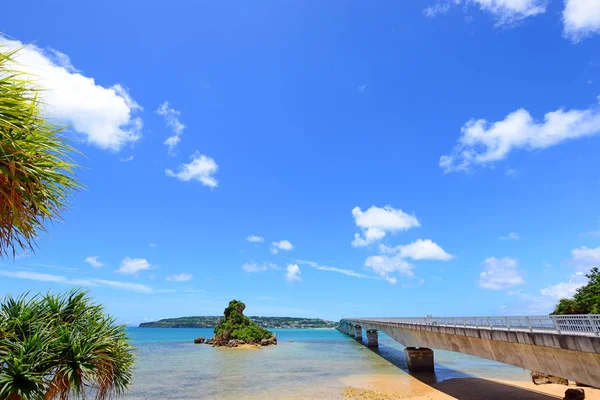 Find weed in Praslin